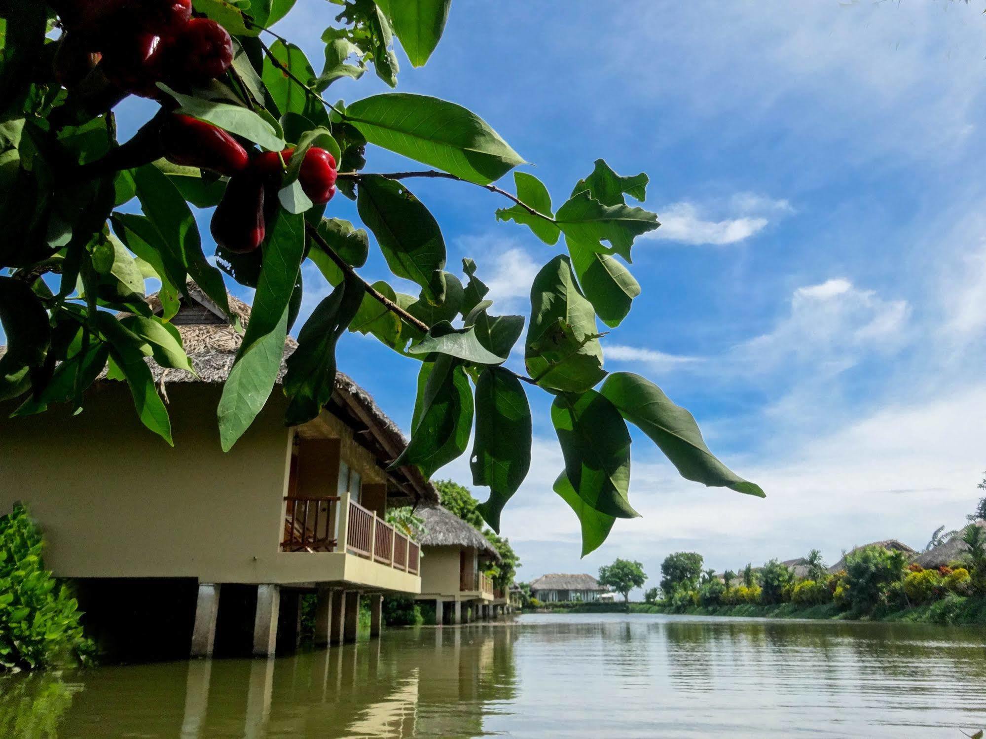 Mekong Riverside Boutique Resort & Spa Cai Be Bagian luar foto