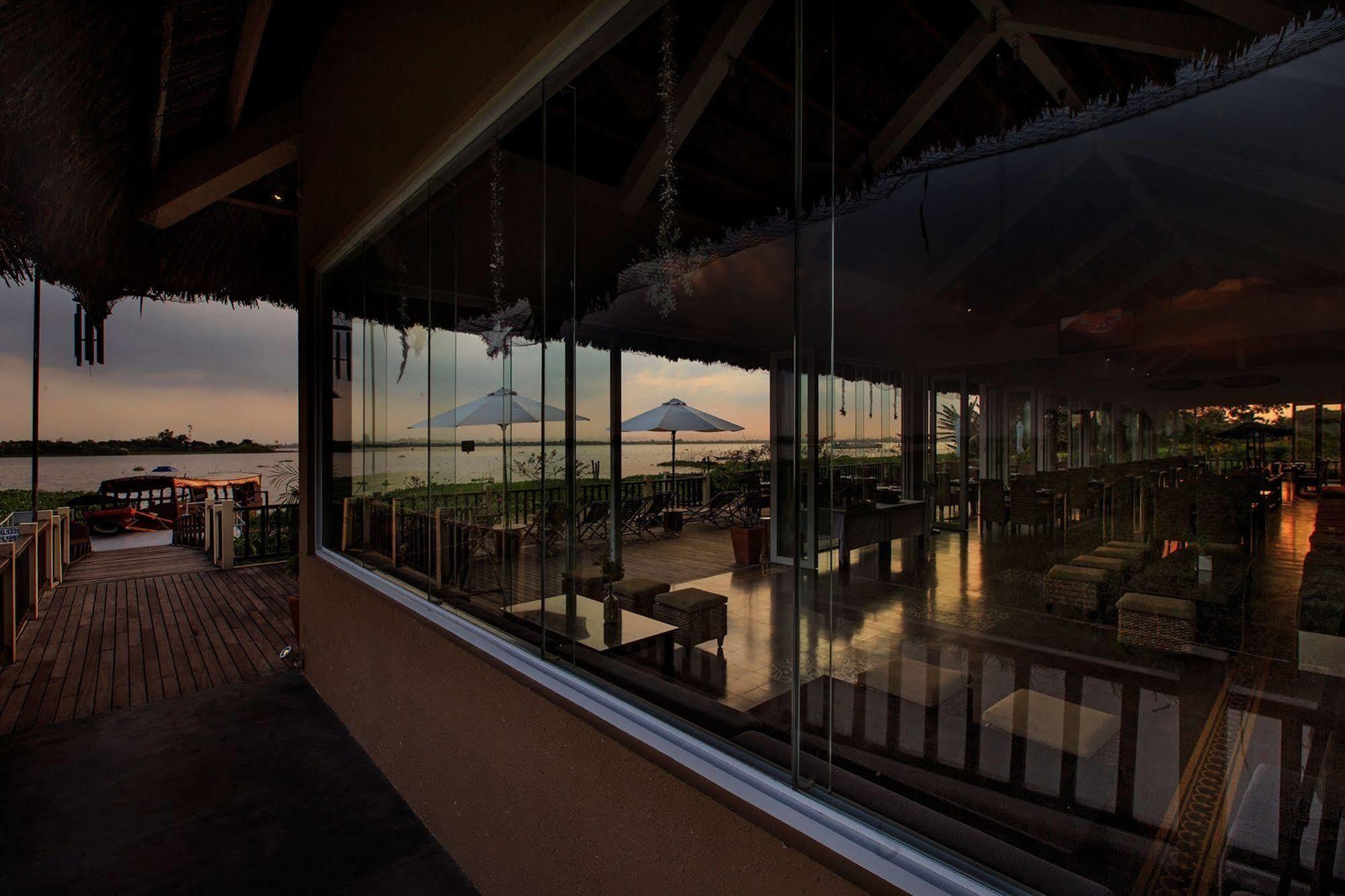 Mekong Riverside Boutique Resort & Spa Cai Be Bagian luar foto